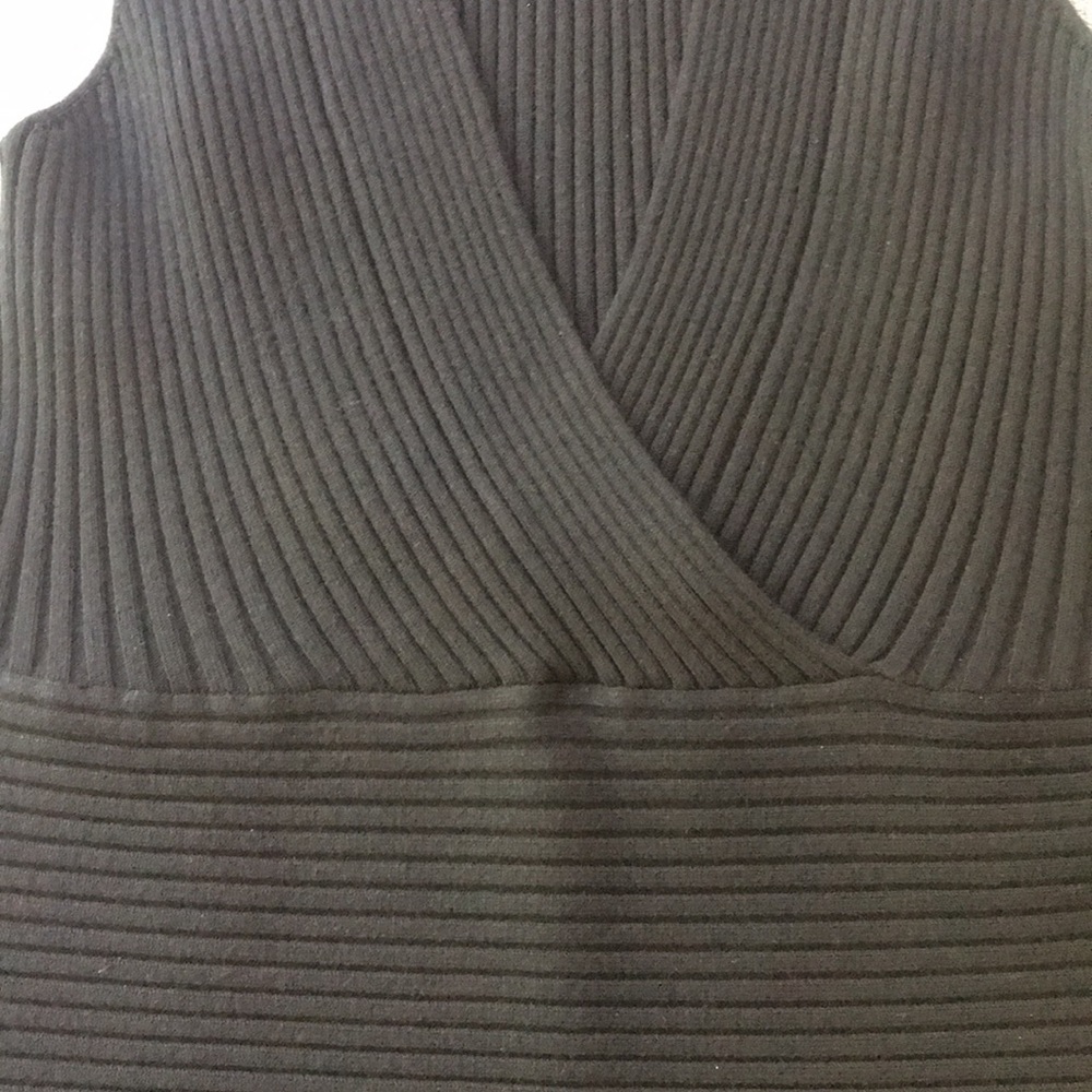 Black summer top - Picture 3 of 8